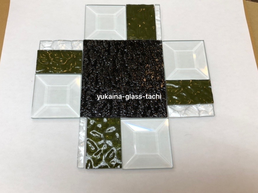 ベベルガラスの箱